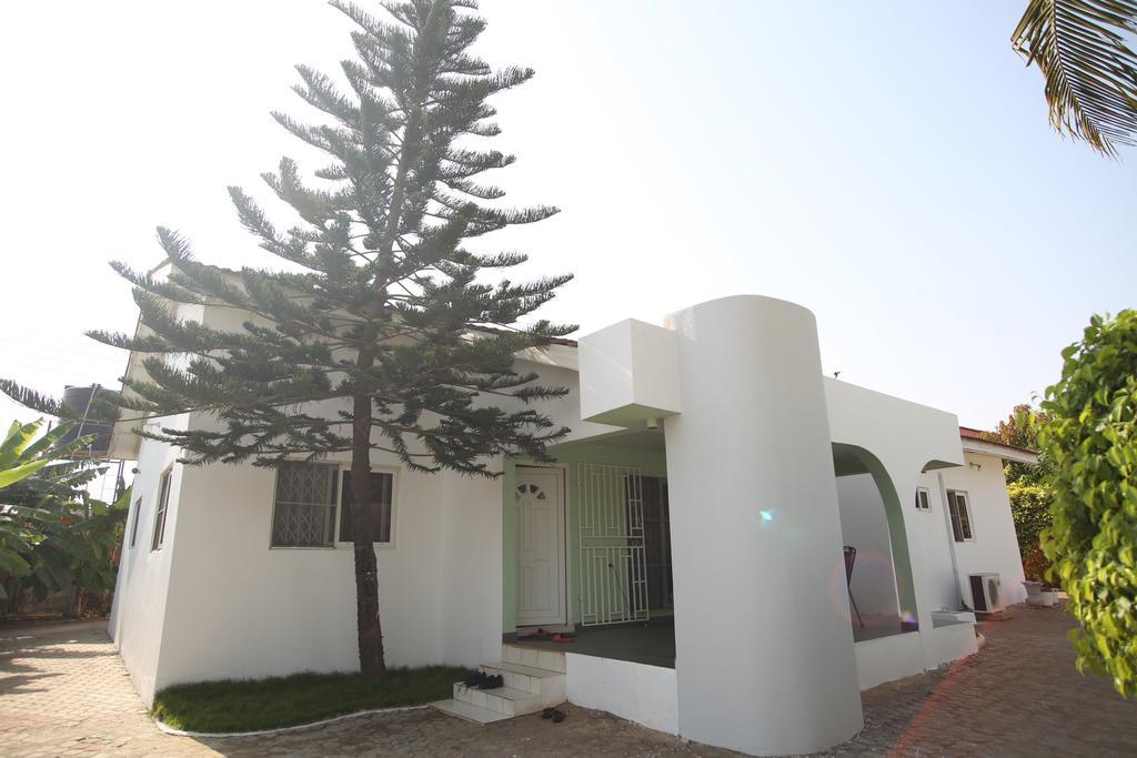 Akmary Guest House Ogbodjo Exterior photo